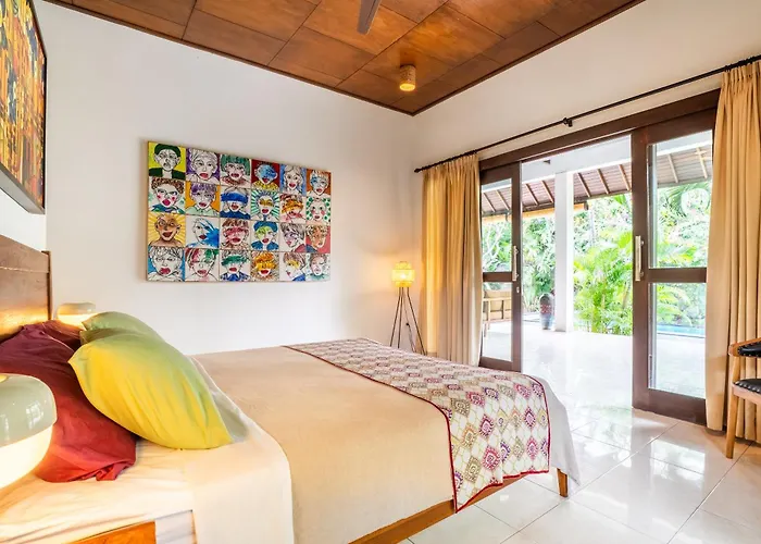 Amaro Villa